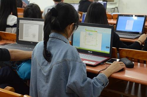 说明:http://172.16.59.38:8080/_mediafile/jjx/2015/11/05/2xqrzhz9rt.jpg